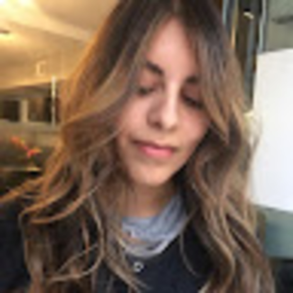 Meet your Posher, Ana m.